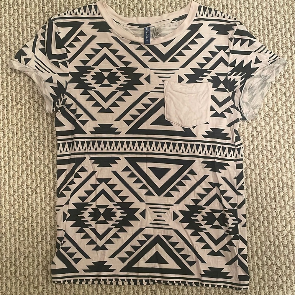 H&M Dividend Young Men's Cream Black Geometric Patterned Regular T-Shirt Size XS